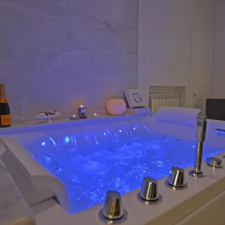 7 Blu Con Idromassaggio Semesterbostad *