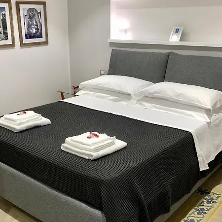 7 Blu Con Idromassaggio * Catania